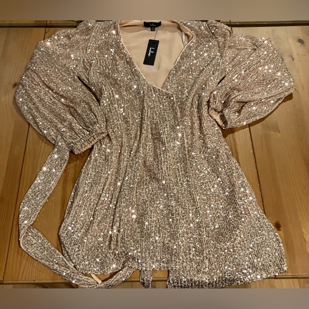 NWT Lulu's Sparkling Sequin Wrap Dress - Champagne Size XS